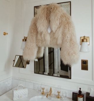 Favorite winter collection. Rocca z mongolske ovce. Showroom v Praze. Shopmojamoja.com