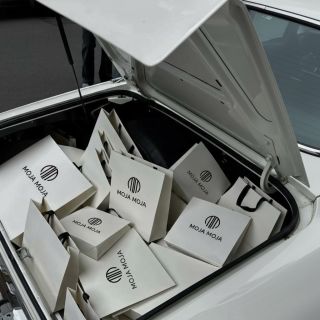 Shopping time ✨ winter season with shopmojamoja.com